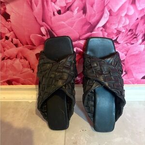 Vince Camuto slip on sandal